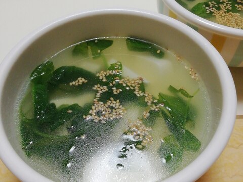 豆腐とベビーほうれん草の中華スープ